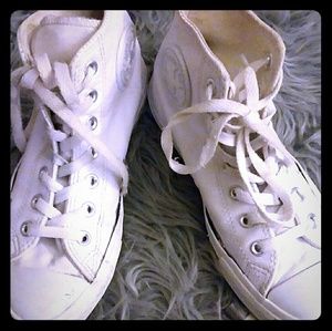 Sz 7 White leather hightop converse lmtd editition